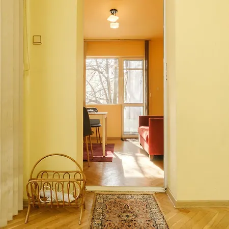 Center 2-bedroom Apartment